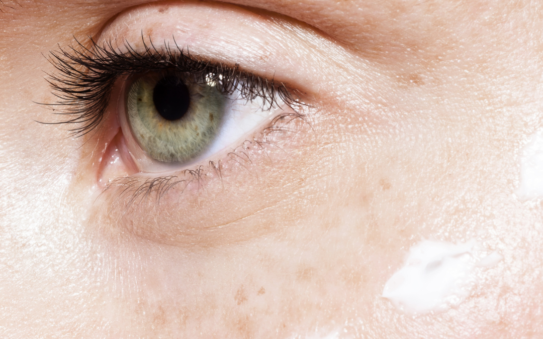 Contorno de ojos: por qué la zona periocular envejece antes y cómo tratarla